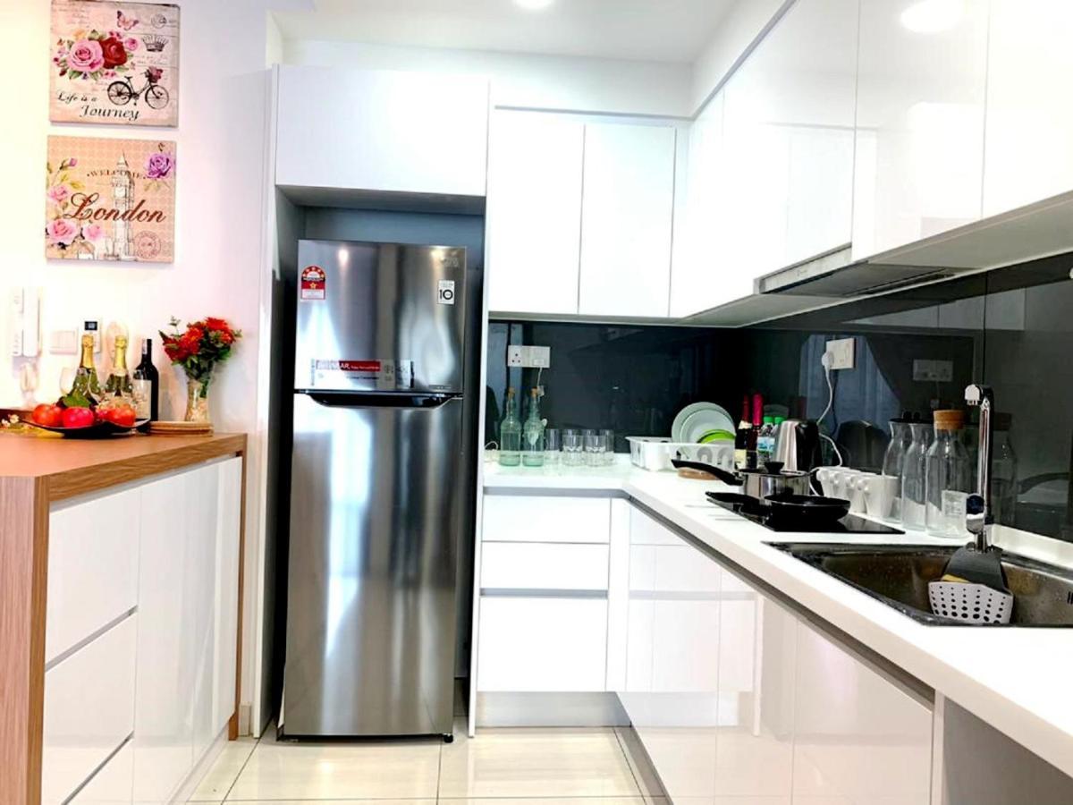 Almas Suites Puteri Harbour Nusajaya  Dış mekan fotoğraf